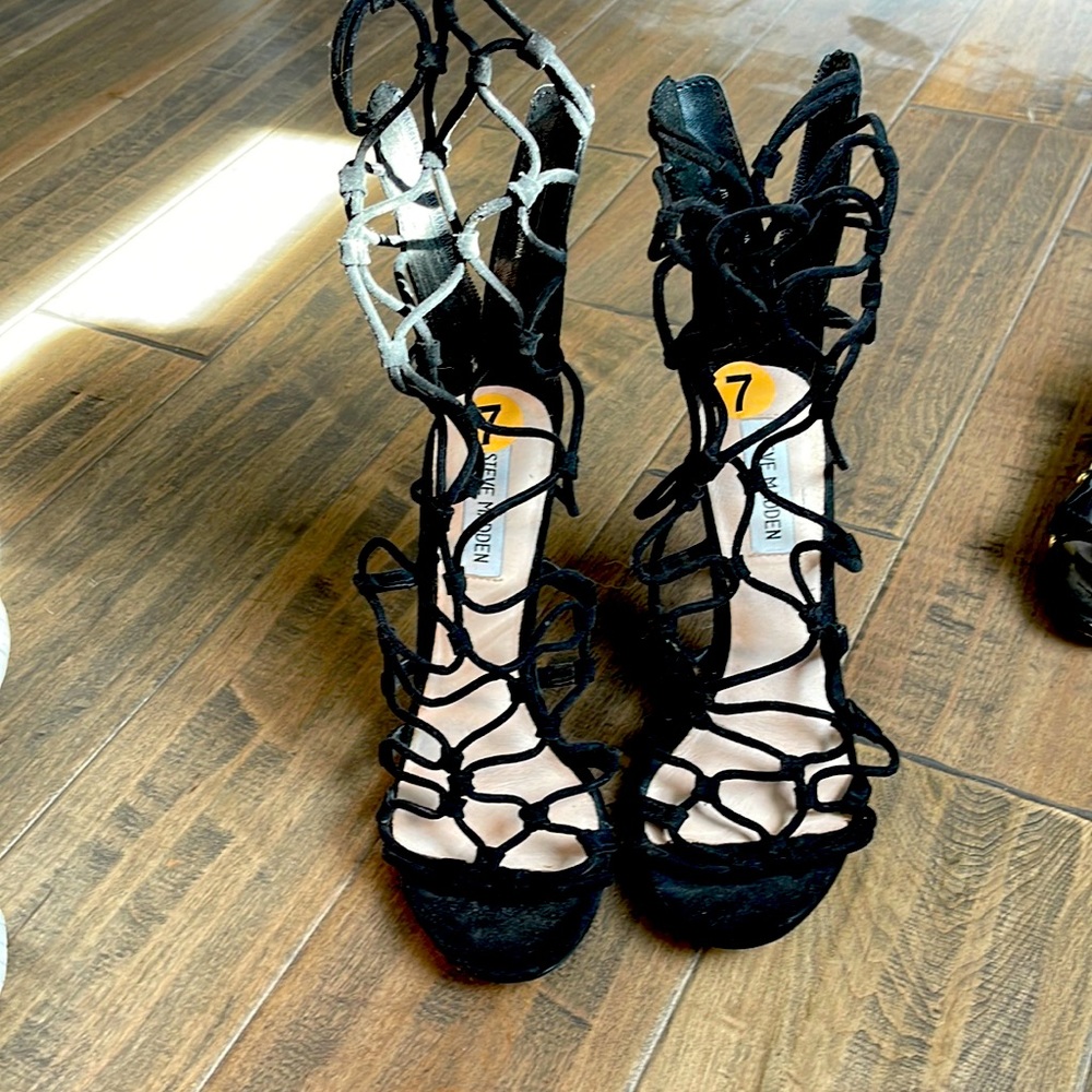 NWT Steve Madden stilettos black suede size 7